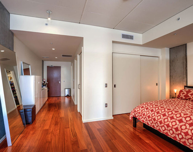 1155 S Grand Avenue - Photo Thumbnail 13
