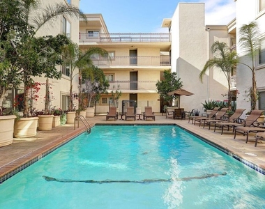 141 S Clark Drive - Photo Thumbnail 26