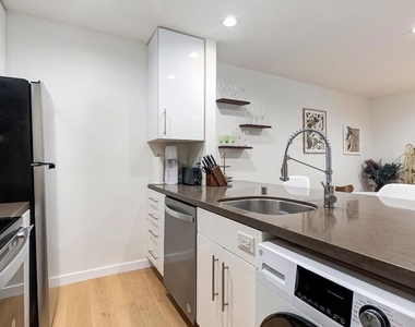 141 S Clark Drive - Photo Thumbnail 20