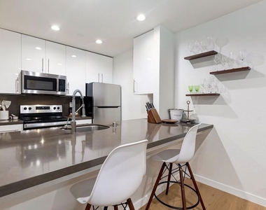 141 S Clark Drive - Photo Thumbnail 19