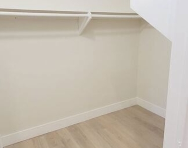 1132 S Oakhurst - Photo Thumbnail 17