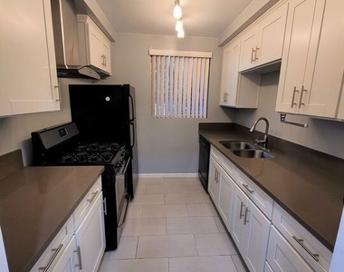 1132 S Oakhurst - Photo Thumbnail 2