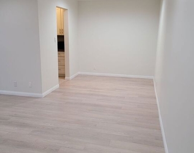 1132 S Oakhurst - Photo Thumbnail 1