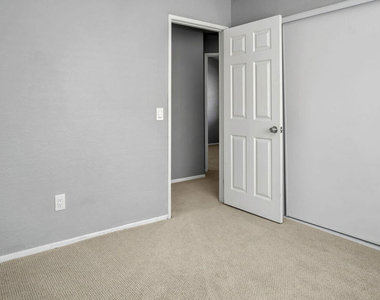 14253 Stanislaus Court - Photo Thumbnail 36