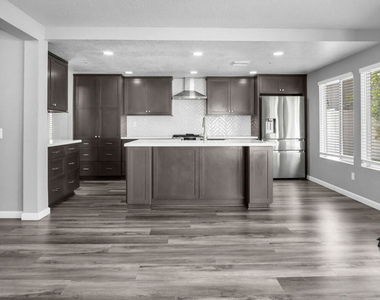 14253 Stanislaus Court - Photo Thumbnail 7