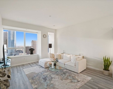 1100 Wilshire Boulevard - Photo Thumbnail 3