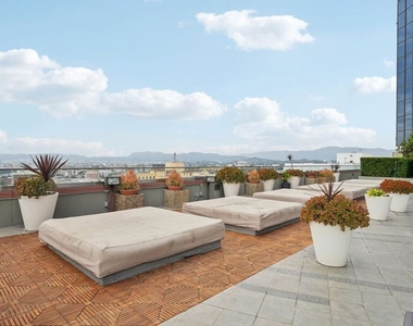 1100 Wilshire Boulevard - Photo Thumbnail 31