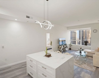 1100 Wilshire Boulevard - Photo Thumbnail 6