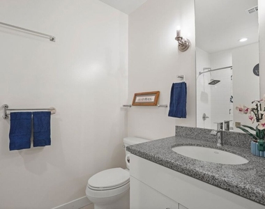 1100 Wilshire Boulevard - Photo Thumbnail 14