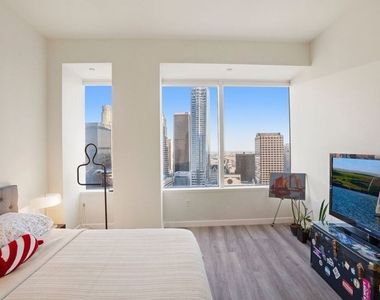 1100 Wilshire Boulevard - Photo Thumbnail 9