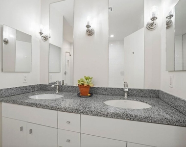 1100 Wilshire Boulevard - Photo Thumbnail 16
