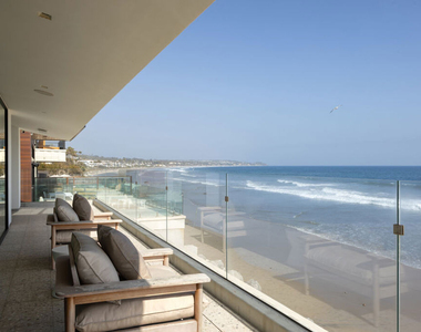 31388 Broad Beach Road - Photo Thumbnail 11