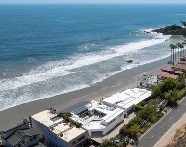 31388 Broad Beach Road - Photo Thumbnail 29