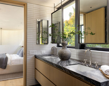31388 Broad Beach Road - Photo Thumbnail 19