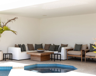 31388 Broad Beach Road - Photo Thumbnail 13