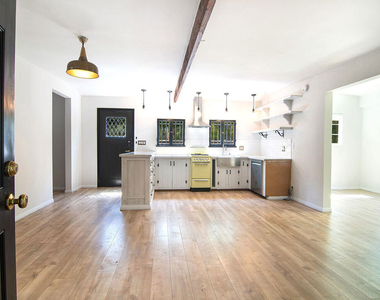 1159 S Hayworth Avenue - Photo Thumbnail 6