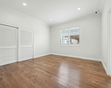 1908 S Durango Avenue - Photo Thumbnail 25