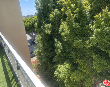1278 S Camden Drive - Photo Thumbnail 22