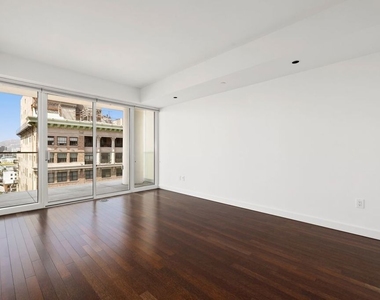 6250 Hollywood Boulevard - Photo Thumbnail 21