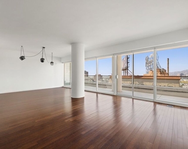 6250 Hollywood Boulevard - Photo Thumbnail 15