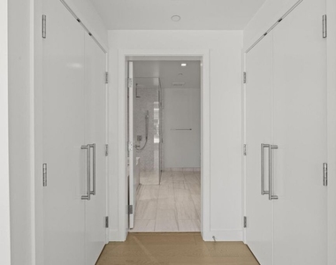 888 W E Street - Photo Thumbnail 31