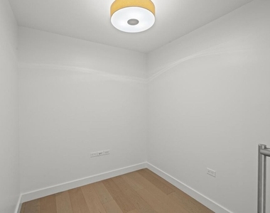 888 W E Street - Photo Thumbnail 20