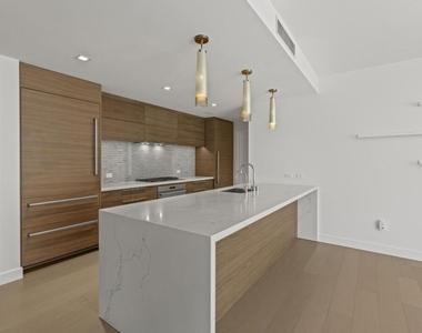 888 W E Street - Photo Thumbnail 13
