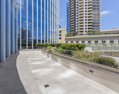 888 W E Street - Photo Thumbnail 36