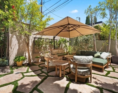 9002 Norma Place - Photo Thumbnail 16