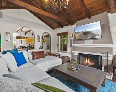 9002 Norma Place - Photo Thumbnail 4