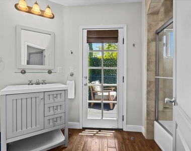 9002 Norma Place - Photo Thumbnail 11
