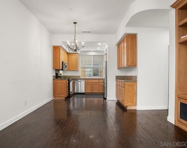 644 Hatfield Dr - Photo Thumbnail 5