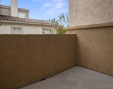 644 Hatfield Dr - Photo Thumbnail 8