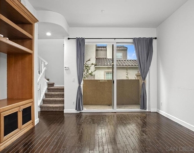 644 Hatfield Dr - Photo Thumbnail 6