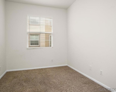 644 Hatfield Dr - Photo Thumbnail 15