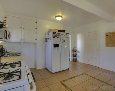 3970 Harney St - Photo Thumbnail 10