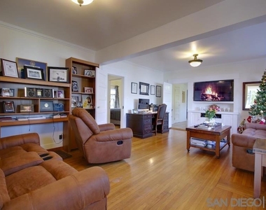 3970 Harney St - Photo Thumbnail 7