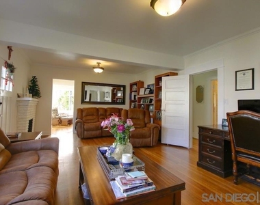 3970 Harney St - Photo Thumbnail 8