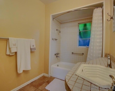 3970 Harney St - Photo Thumbnail 14