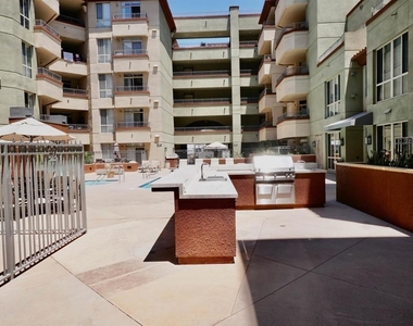 1501 Front St - Photo Thumbnail 15