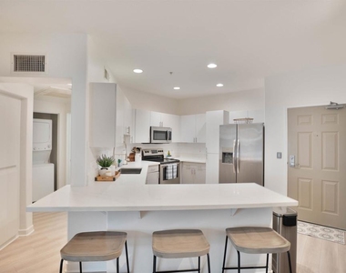 1501 Front St - Photo Thumbnail 1