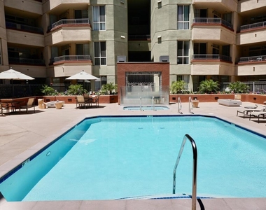 1501 Front St - Photo Thumbnail 14