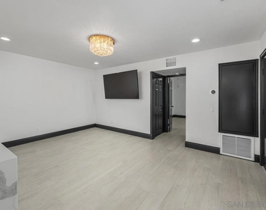 602 W Fir St - Photo Thumbnail 9