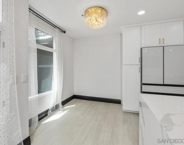 602 W Fir St - Photo Thumbnail 5