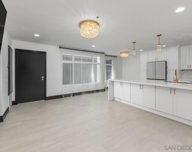 602 W Fir St - Photo Thumbnail 8