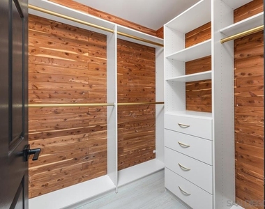 602 W Fir St - Photo Thumbnail 12