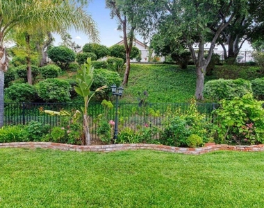 408 Oak Haven Court - Photo Thumbnail 14