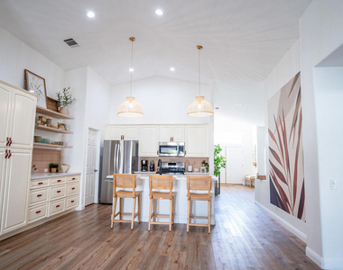 45150 Birchcrest Circle - Photo Thumbnail 10