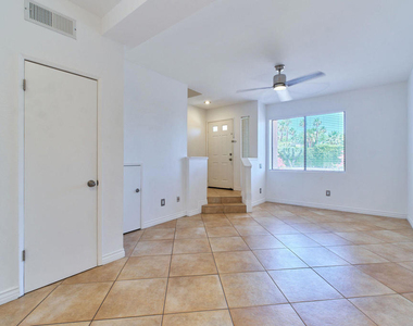 401 E Vista Chino - Photo Thumbnail 8