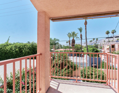 401 E Vista Chino - Photo Thumbnail 22